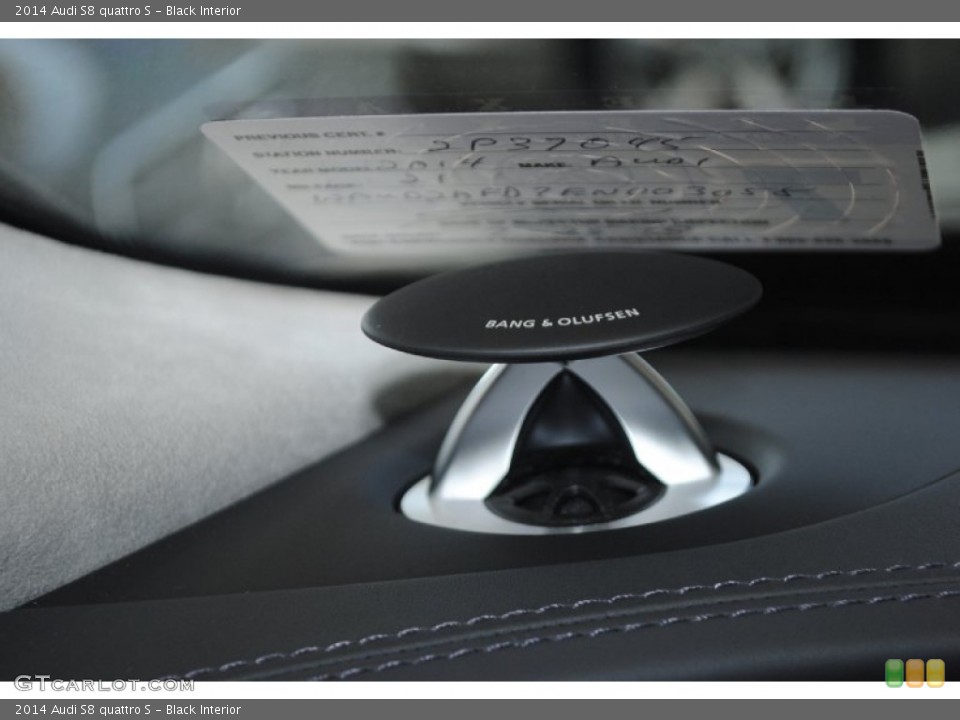 Black Interior Audio System for the 2014 Audi S8 quattro S #84383532