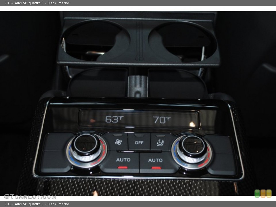 Black Interior Controls for the 2014 Audi S8 quattro S #84383849