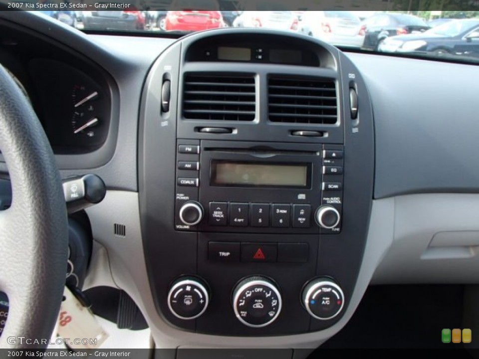 Gray Interior Controls for the 2007 Kia Spectra EX Sedan #84391212