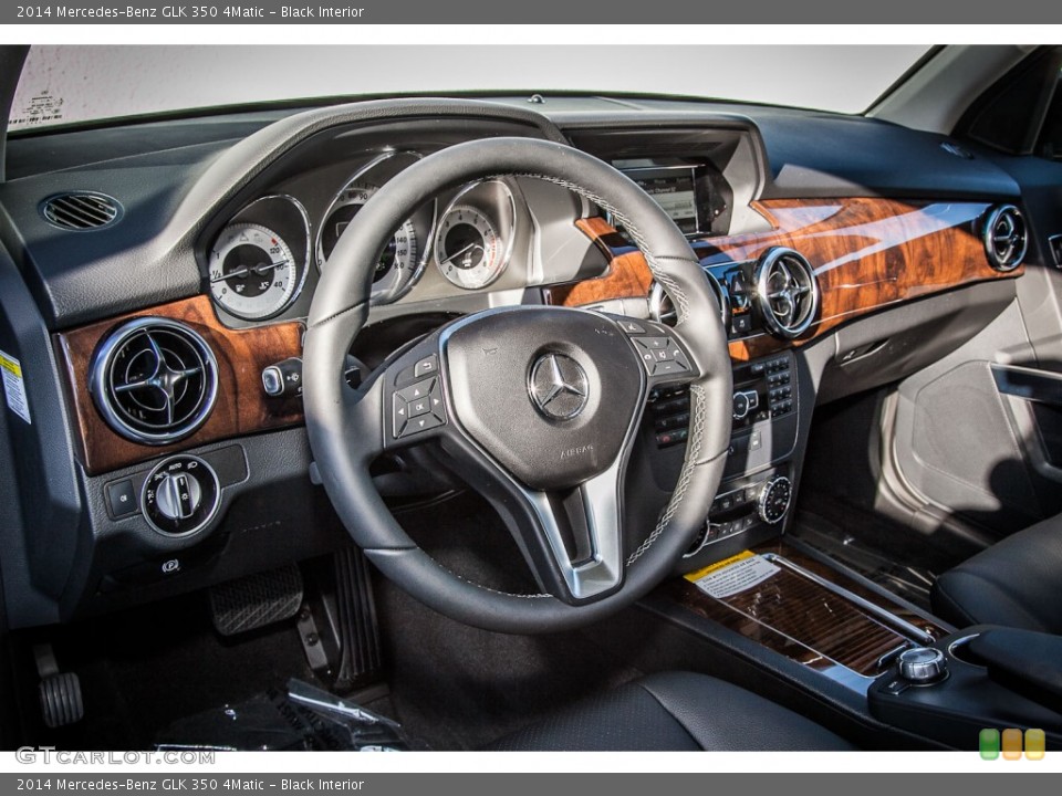 Black Interior Dashboard for the 2014 Mercedes-Benz GLK 350 4Matic #84406523