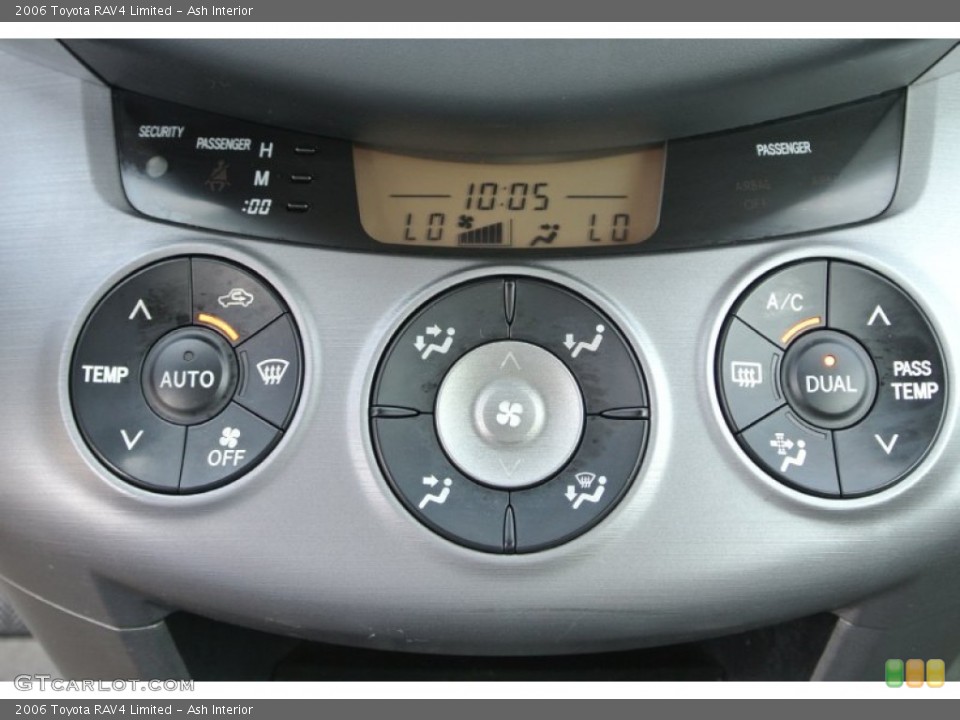 Ash Interior Controls for the 2006 Toyota RAV4 Limited #84410237