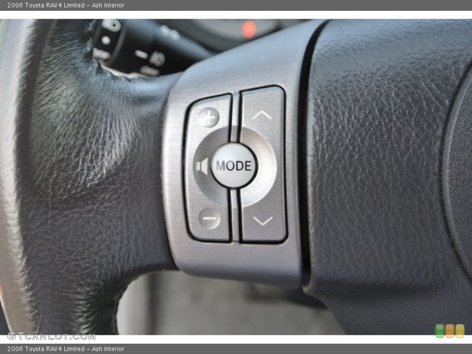 Ash Interior Controls for the 2006 Toyota RAV4 Limited #84410291