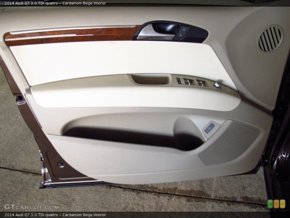 Cardamom Beige Interior Door Panel for the 2014 Audi Q7 3.0 TDI quattro #84416660
