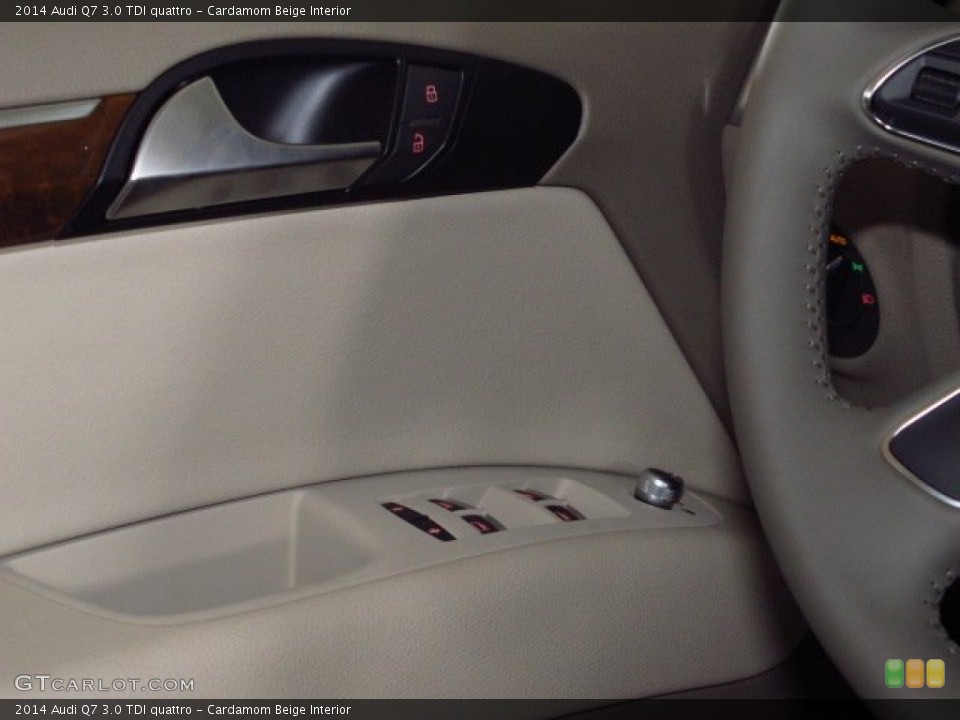 Cardamom Beige Interior Controls for the 2014 Audi Q7 3.0 TDI quattro #84416831