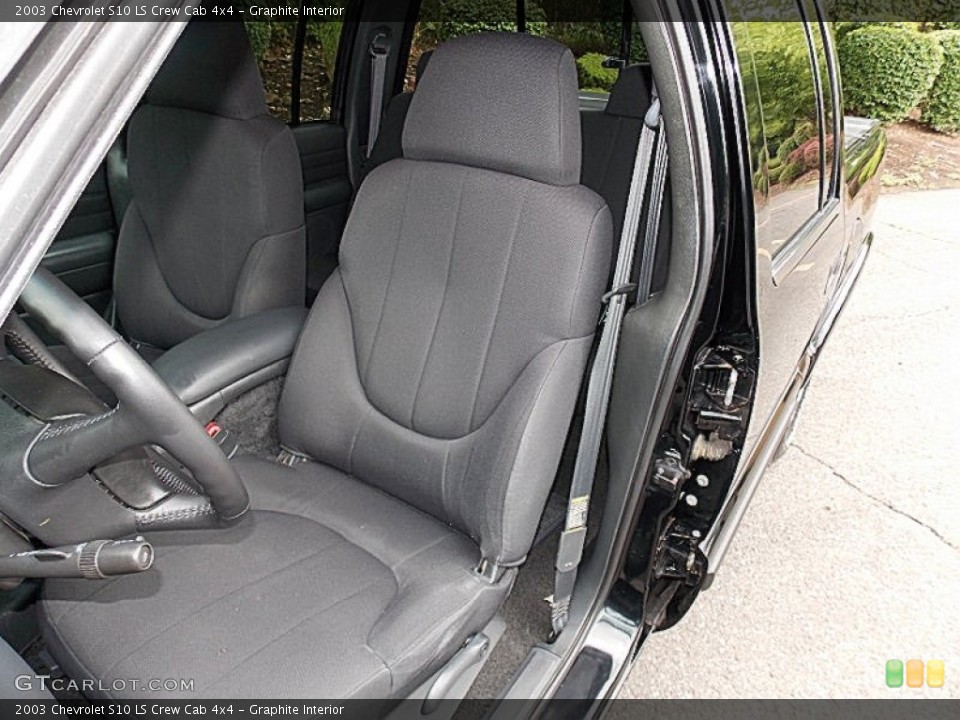 Graphite Interior Front Seat for the 2003 Chevrolet S10 LS Crew Cab 4x4 #84437243