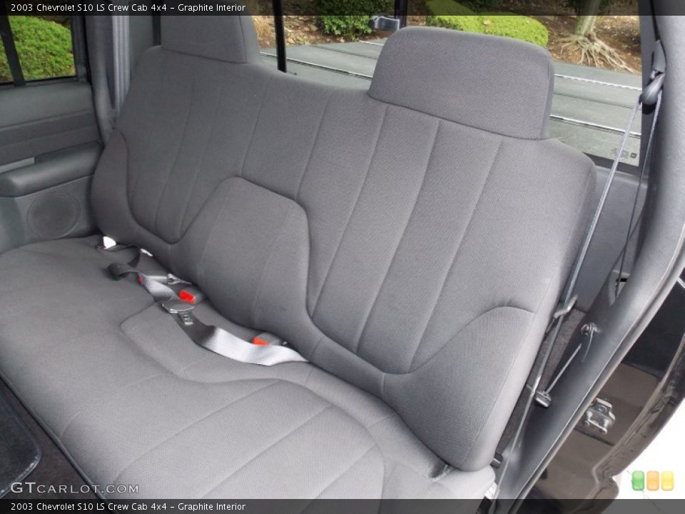 Graphite Interior Rear Seat for the 2003 Chevrolet S10 LS Crew Cab 4x4 #84437387