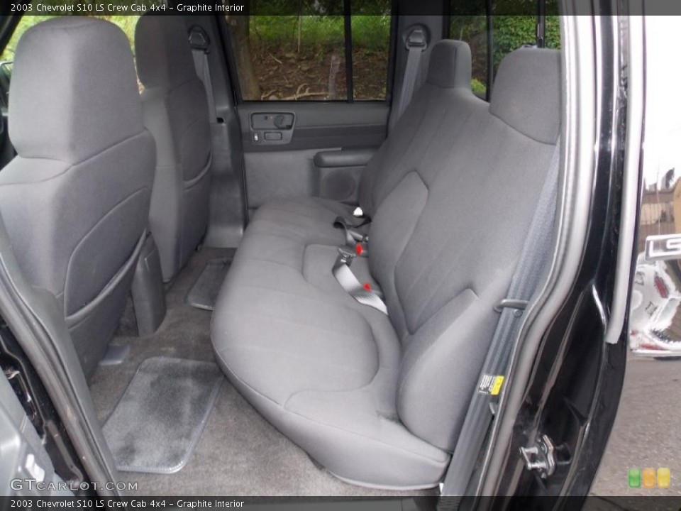 Graphite Interior Rear Seat for the 2003 Chevrolet S10 LS Crew Cab 4x4 #84437408