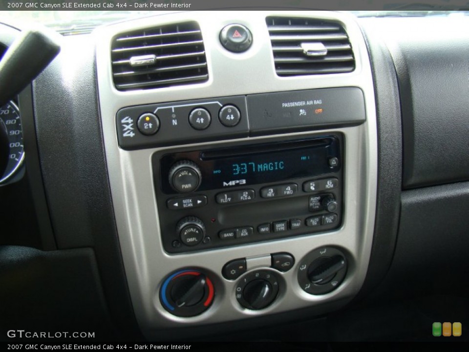 Dark Pewter Interior Controls for the 2007 GMC Canyon SLE Extended Cab 4x4 #84444920