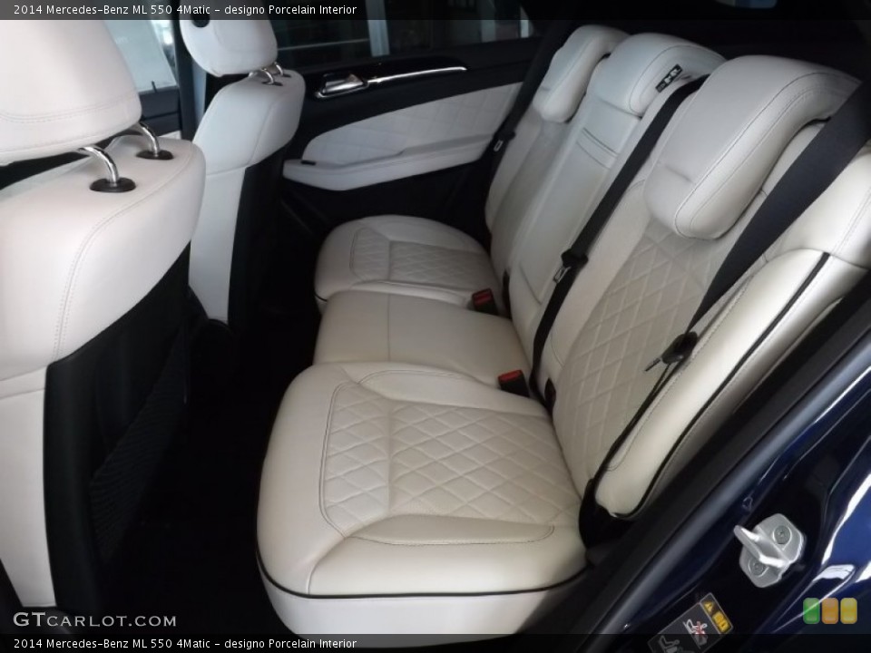 Rear Seat photos of the 2014 Mercedes-Benz ML in designo Porcelain