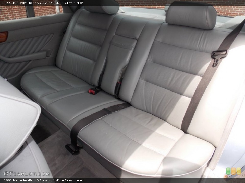 Grey Interior Rear Seat for the 1991 Mercedes-Benz S Class 350 SDL #84458642