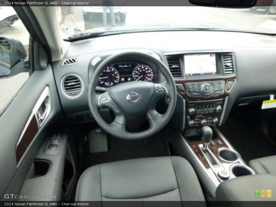 Charcoal Interior Dashboard for the 2014 Nissan Pathfinder SL AWD #84463657