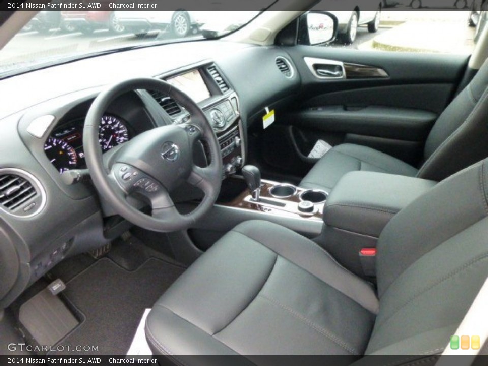 Charcoal Interior Photo for the 2014 Nissan Pathfinder SL AWD #84463700