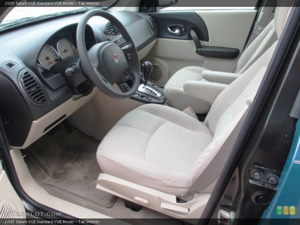 Tan Interior Photo for the 2005 Saturn VUE  #84465731