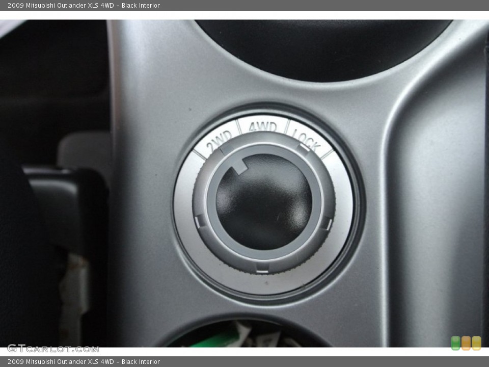 Black Interior Controls for the 2009 Mitsubishi Outlander XLS 4WD #84473405