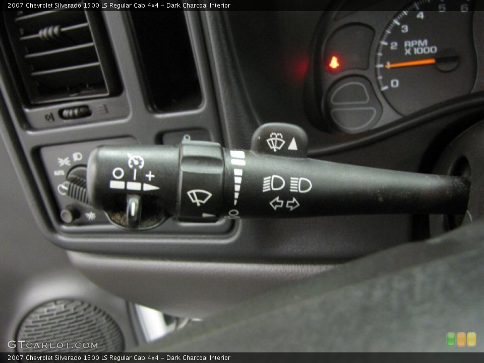 Dark Charcoal Interior Controls for the 2007 Chevrolet Silverado 1500 LS Regular Cab 4x4 #84483234