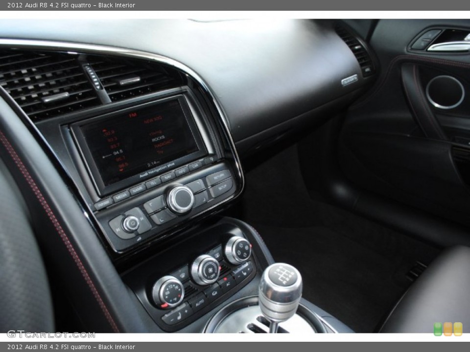 Black Interior Controls for the 2012 Audi R8 4.2 FSI quattro #84487782