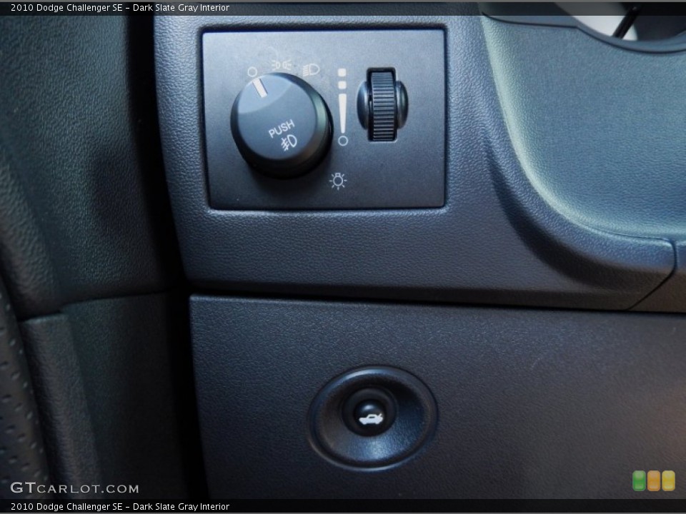 Dark Slate Gray Interior Controls for the 2010 Dodge Challenger SE #84505686