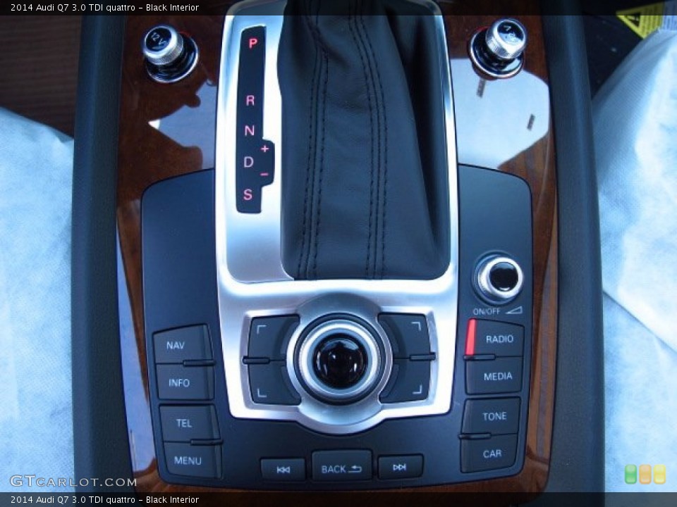 Black Interior Controls for the 2014 Audi Q7 3.0 TDI quattro #84506582