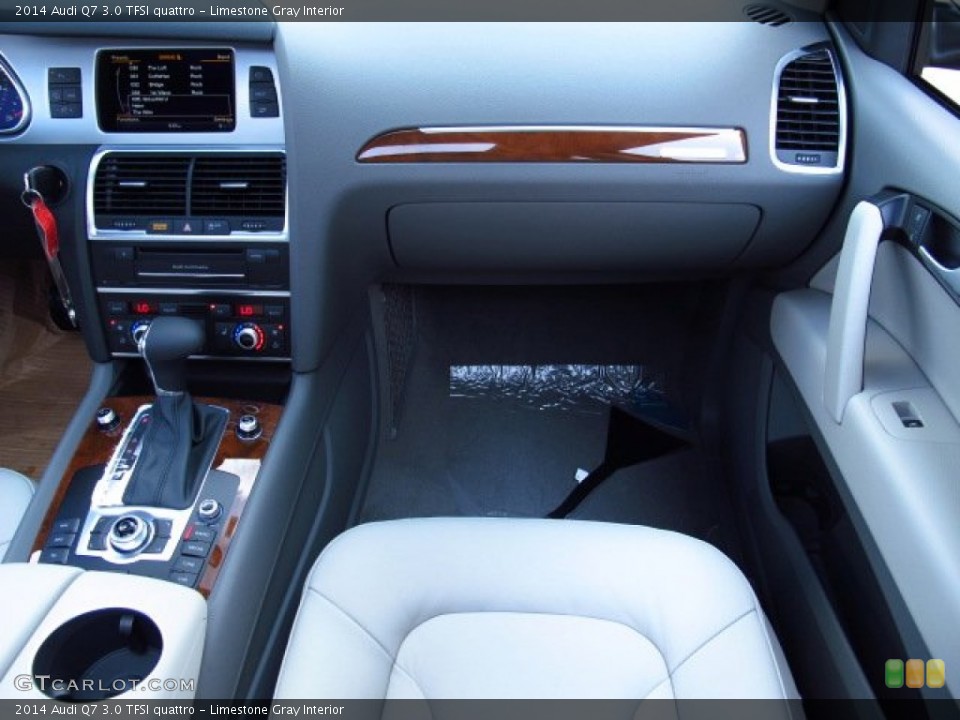 Limestone Gray Interior Dashboard for the 2014 Audi Q7 3.0 TFSI quattro #84506962