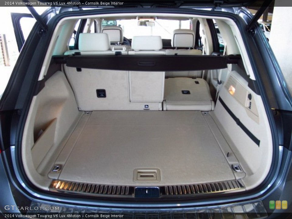 Cornsilk Beige Interior Trunk for the 2014 Volkswagen Touareg V6 Lux 4Motion #84518989