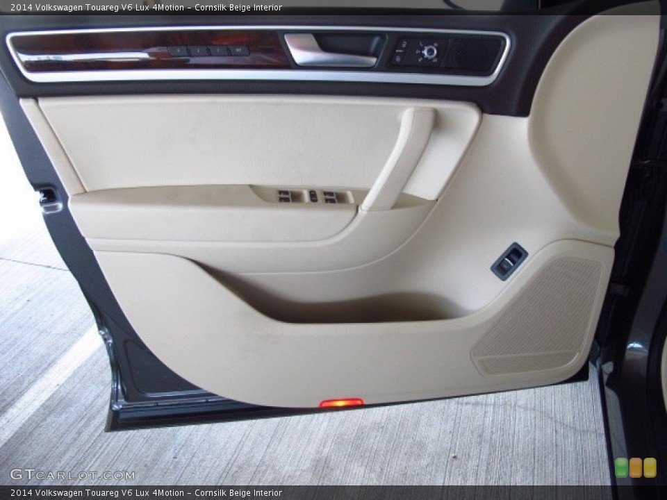 Cornsilk Beige Interior Door Panel for the 2014 Volkswagen Touareg V6 Lux 4Motion #84519058