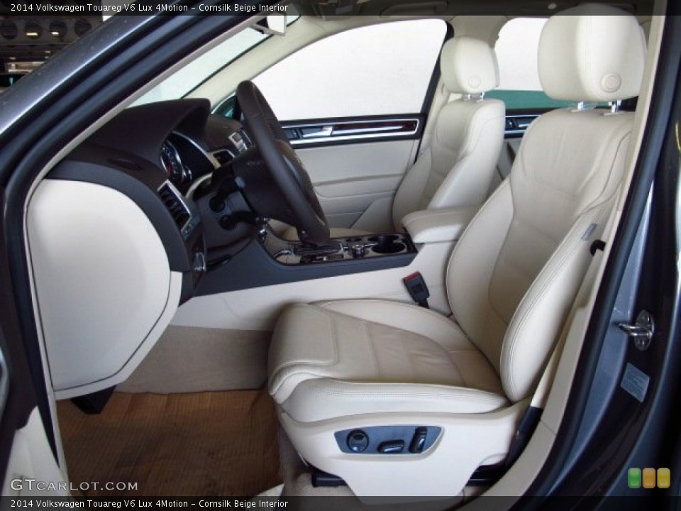 Cornsilk Beige Interior Photo for the 2014 Volkswagen Touareg V6 Lux 4Motion #84519082