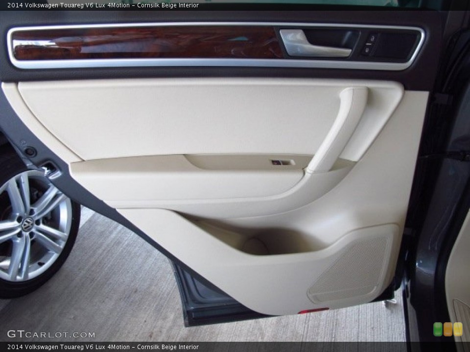 Cornsilk Beige Interior Door Panel for the 2014 Volkswagen Touareg V6 Lux 4Motion #84519109