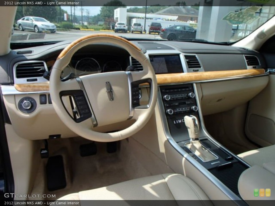 Light Camel 2012 Lincoln MKS Interiors