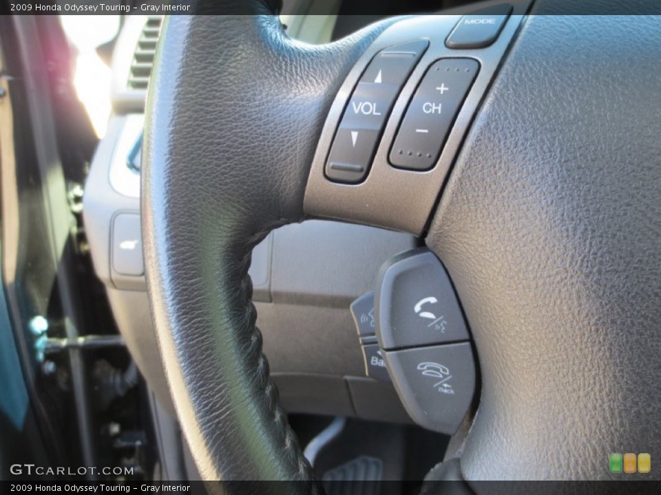 Gray Interior Controls for the 2009 Honda Odyssey Touring #84591358