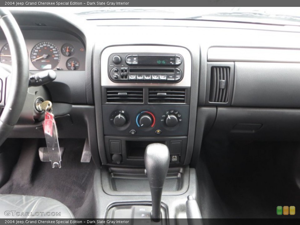 Dark Slate Gray Interior Controls for the 2004 Jeep Grand Cherokee Special Edition #84601957