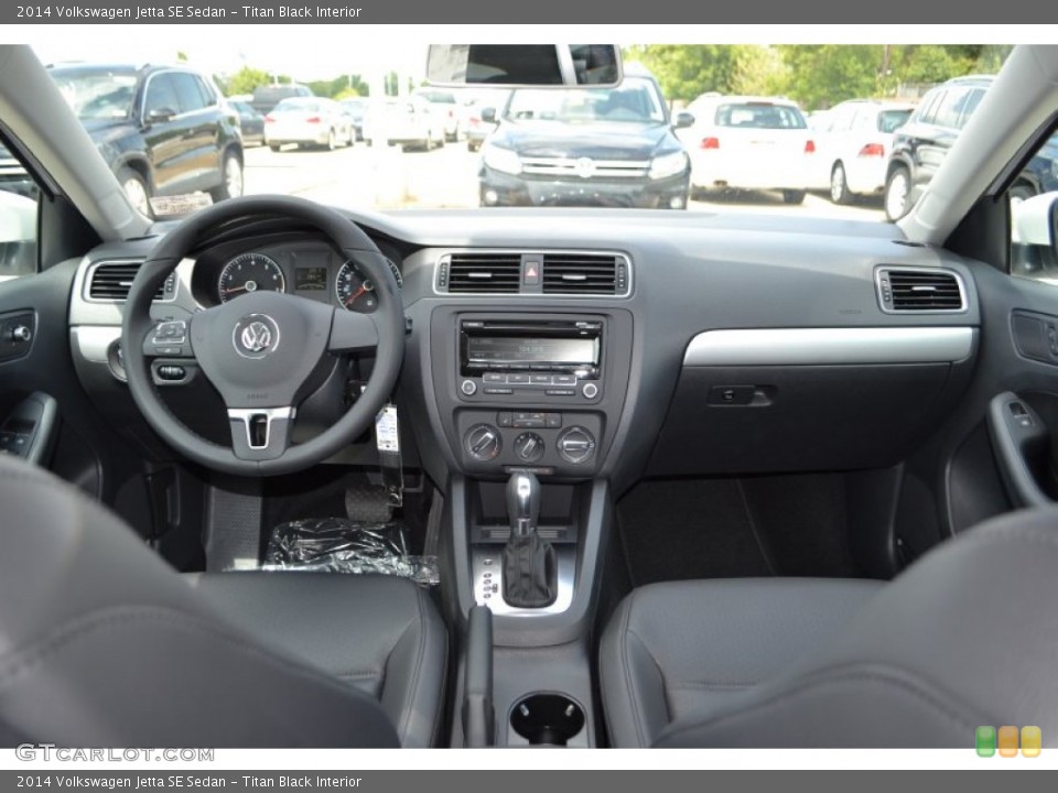 Titan Black Interior Dashboard for the 2014 Volkswagen Jetta SE Sedan #84607141