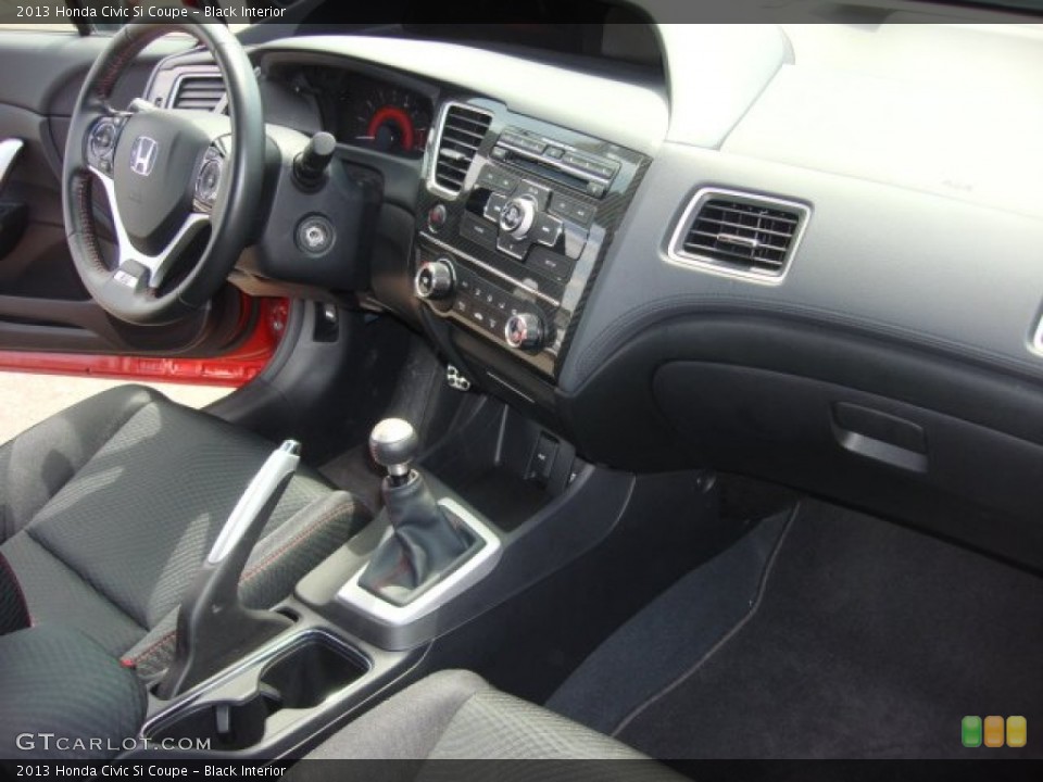 Black Interior Dashboard for the 2013 Honda Civic Si Coupe #84626808