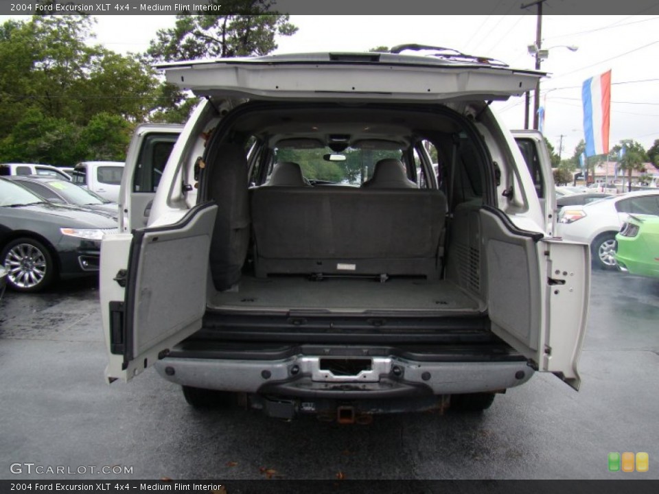Medium Flint Interior Trunk for the 2004 Ford Excursion XLT 4x4 #84639779