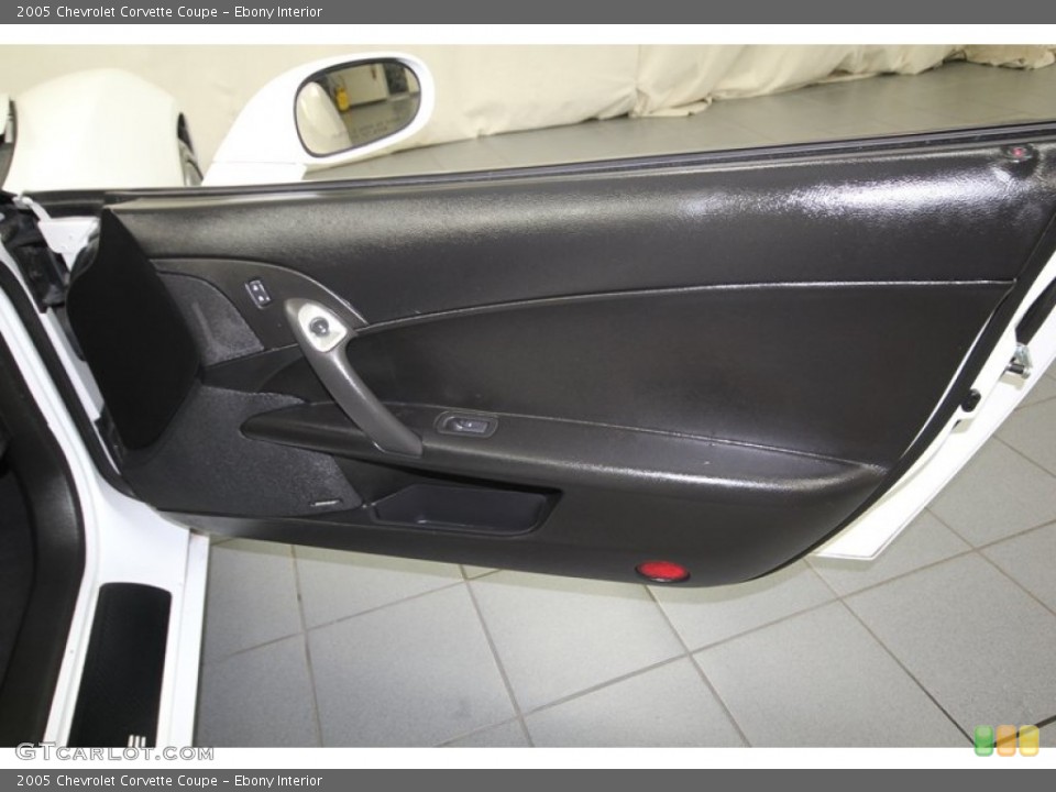 Ebony Interior Door Panel for the 2005 Chevrolet Corvette Coupe #84668036