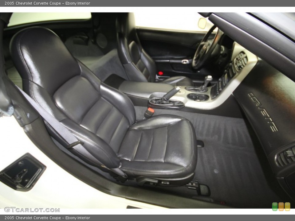 Ebony Interior Front Seat for the 2005 Chevrolet Corvette Coupe #84668039