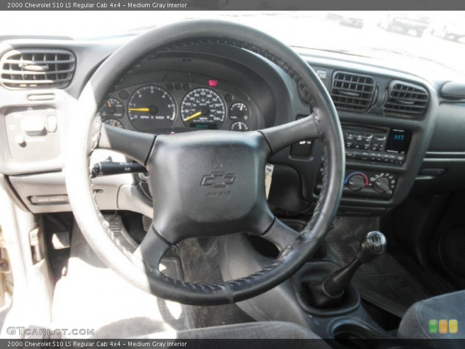 Medium Gray Interior Steering Wheel for the 2000 Chevrolet S10 LS Regular Cab 4x4 #84673115