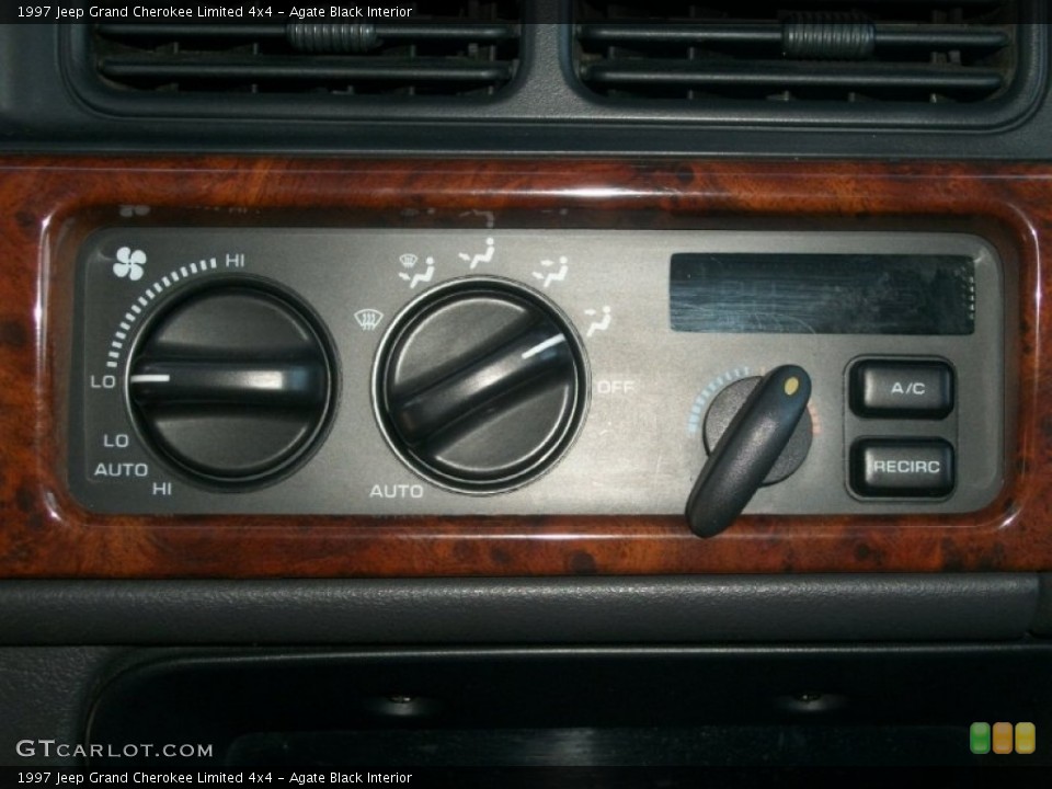 Agate Black Interior Controls for the 1997 Jeep Grand Cherokee Limited 4x4 #84677003