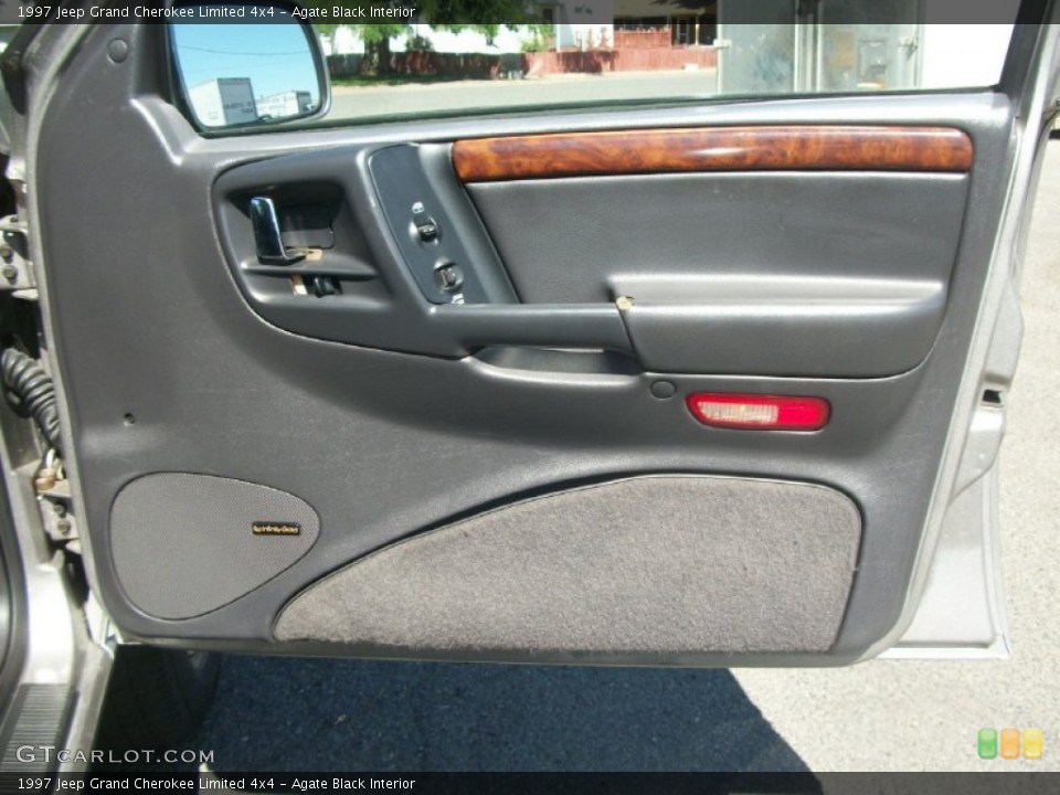 Interior door panel 1997 jeep grand cherokee agate