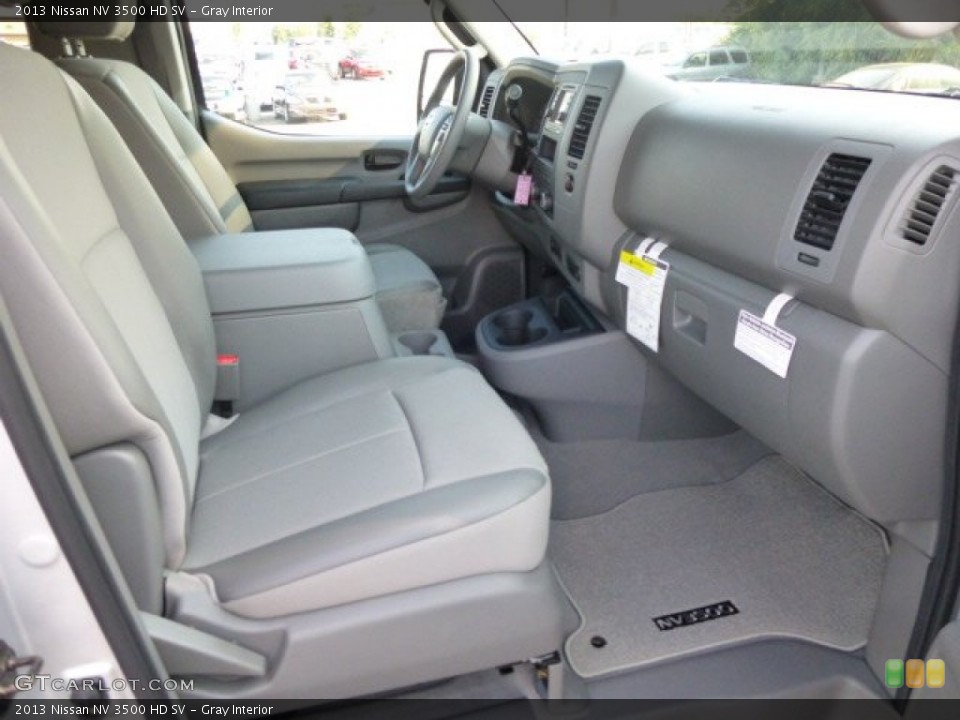 Gray Interior Photo for the 2013 Nissan NV 3500 HD SV #84717946