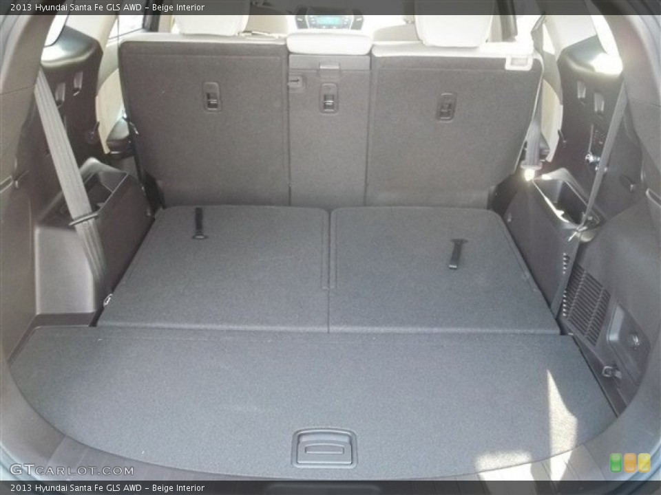 Beige Interior Trunk for the 2013 Hyundai Santa Fe GLS AWD #84720727
