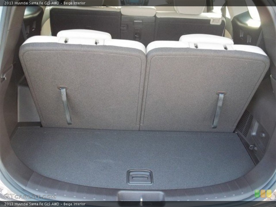 Beige Interior Trunk for the 2013 Hyundai Santa Fe GLS AWD #84720751