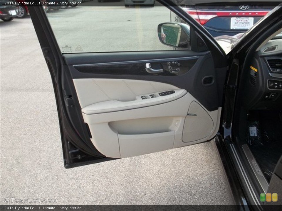 Ivory Interior Door Panel for the 2014 Hyundai Equus Ultimate #84730855