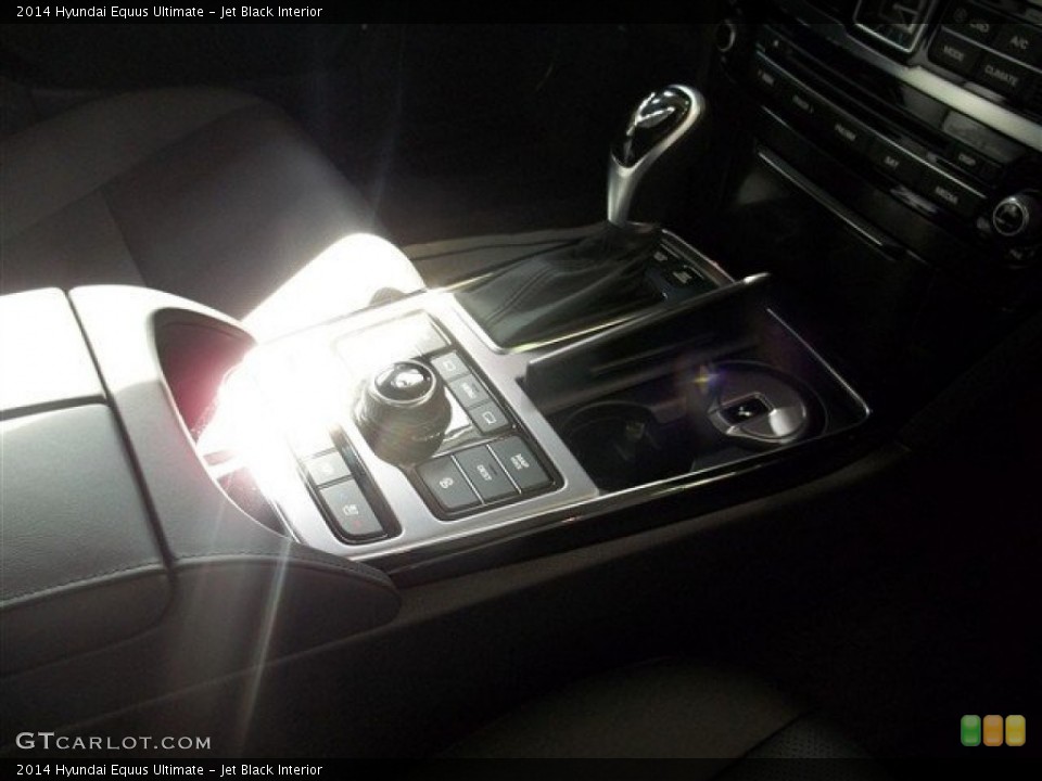 Jet Black Interior Controls for the 2014 Hyundai Equus Ultimate #84731161