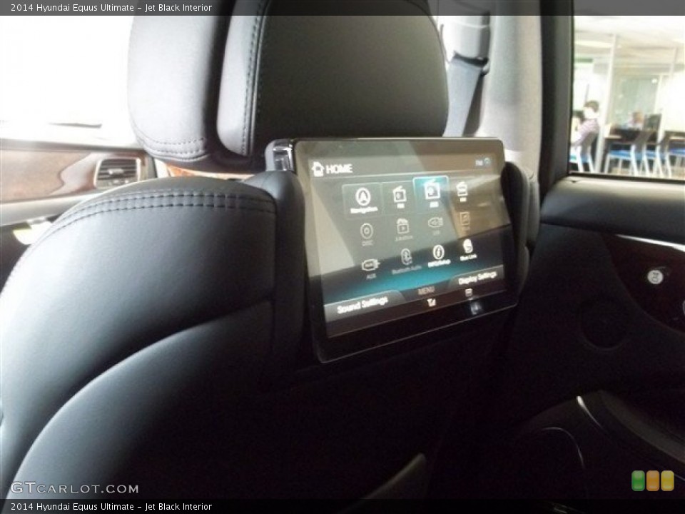 Jet Black Interior Entertainment System for the 2014 Hyundai Equus Ultimate #84731737