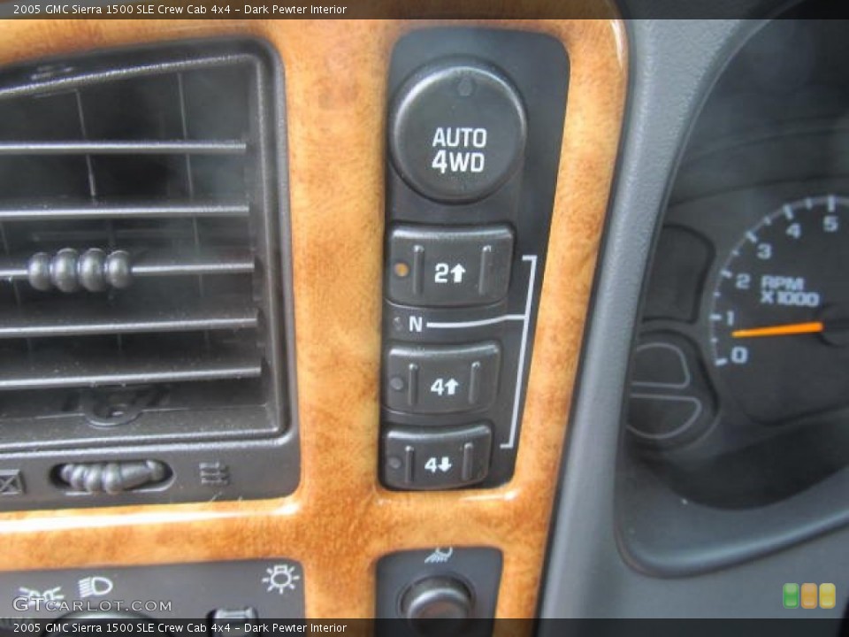Dark Pewter Interior Controls for the 2005 GMC Sierra 1500 SLE Crew Cab 4x4 #84752468