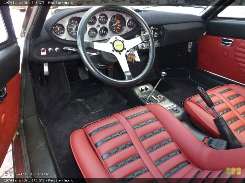 Red/Black 1974 Ferrari Dino Interiors
