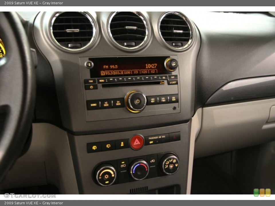 Gray Interior Controls for the 2009 Saturn VUE XE #84797747