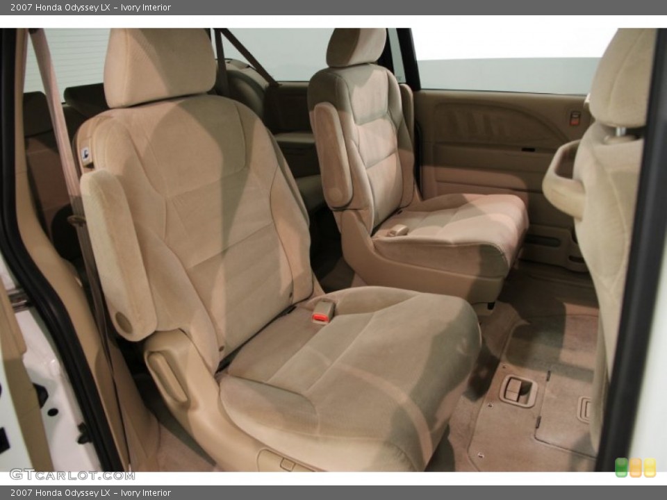 Ivory Interior Rear Seat for the 2007 Honda Odyssey LX #84798641