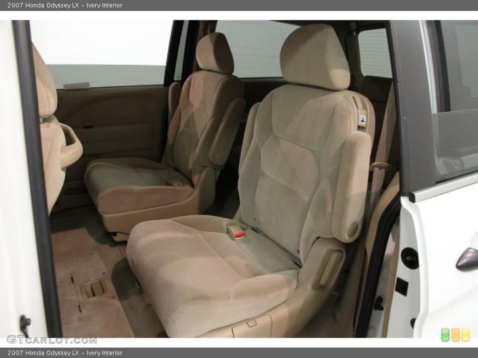 Ivory Interior Rear Seat for the 2007 Honda Odyssey LX #84798665