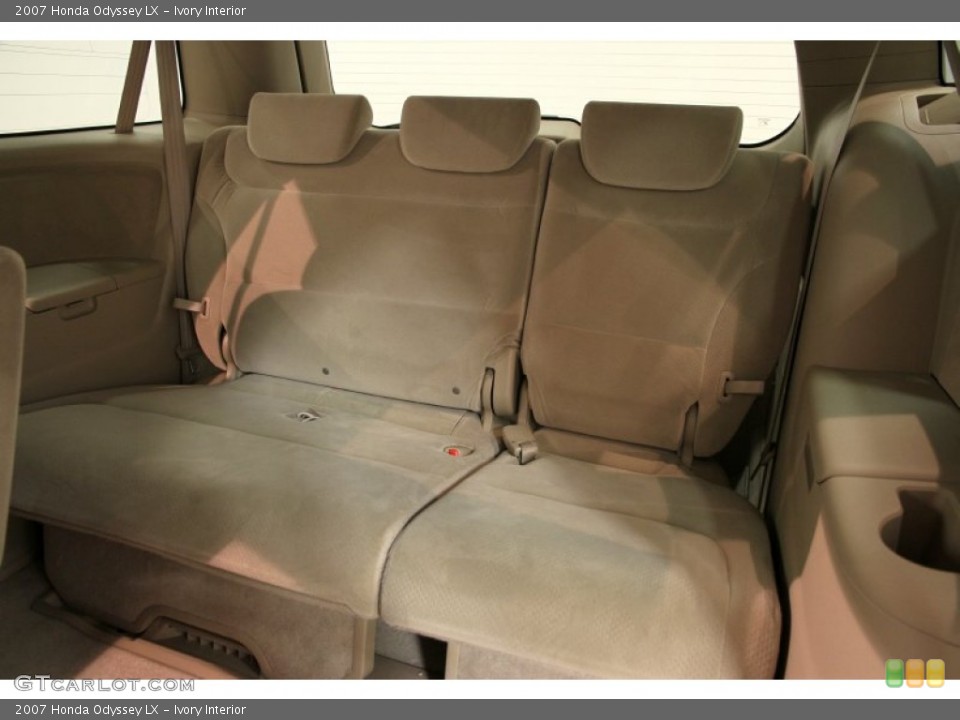 Ivory Interior Rear Seat for the 2007 Honda Odyssey LX #84798686